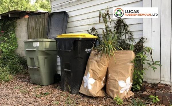 yard waste pickup in nottingham (1)